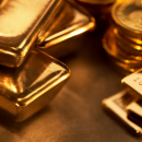 Περιορίζει τις απώλειες ο χρυσός μετά την παρέμβαση Τραμπ