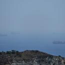 Στενά του Ορμούζ: Η γαλλική ναυτιλιακή CMA CGM επιβεβαίωσε ότι ένα από τα πλοία της δέχθηκε προειδοποιητικά πυρά