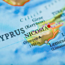 «Αδιαπραγμάτευτο το νομικό καθεστώς των βάσεων στην Κύπρο» σύμφωνα με Άγγλο αξιωματούχο