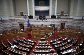 Βουλή: Υπερψηφίστηκε με ευρύτατη πλειοψηφία το ν/σ για την προστασία των δικαιωμάτων των καταναλωτών