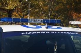 Έκρηξη αυτοσχέδιου εμπρηστικού μηχανισμού στην είσοδο πολυκατοικίας στη Γλυφάδα