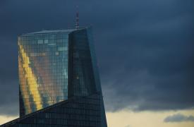 Η «σκιά» της ύφεσης παραμένει πάνω από την Ευρωζώνη - Από την ενεργειακή κρίση, στην ΕΚΤ και τη «διαφορετική» Κίνα