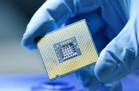 ΗΠΑ: Αίρονται οι περιορισμοί στις εξαγωγές chip στην Κίνα - Άλμα των μετοχών των Cadence και Synopsys