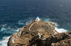 Διεθνή ΜΜΕ: Η Σίφνος, ο ιδανικός ελληνικός προορισμός για οικογένειες