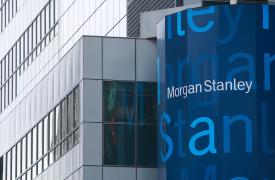 «Καμπανάκι» Morgan Stanley για τις μετοχές: «Οι αγορές διατρέχουν κίνδυνο»