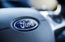 Ηλεκτροκίνηση: Μετά από την Tesla, η Ford μειώνει τις τιμές για το Mustang Mach-EΗ 