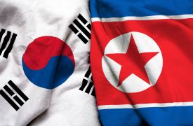 Νότια Κορέα: H Βόρεια Κορέα έχει στείλει 6.700 κιβώτια με πυρομαχικά στη Ρωσία