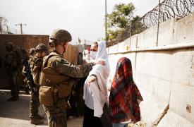 Αφγανιστάν: Οι τηλεπαρουσιάστριες αψηφούν την εντολή να καλύπτουν τα πρόσωπά τους