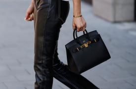 «Στο σφυρί» τσάντα Birkin του οίκου Hermès στο Άμπου Ντάμπι