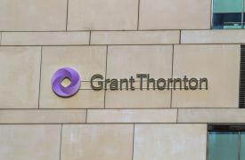 H Grant Thornton υιοθετεί την τετραήμερη εργασία στην Ελλάδα για τον Αύγουστο (upd)