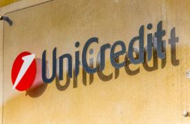 Unicredit: Δάνεια προς τις εταιρείες του προβληματικού ομίλου Signa