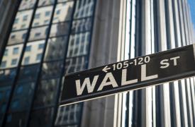 Wall Street: «Μαζεύτηκαν» οι αρχικές απώλειες - Ισχυρά κέρδη για Nasdaq