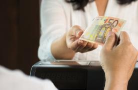 Ο «χάρτης» πληρωμών από e-ΕΦΚΑ και ΔΥΠΑ έως τις 27 Μαρτίου