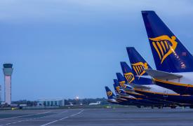 Ryanair: Κόβει 800.000 θέσεις προς 9 γερμανικά αεροδρόμια λόγω υψηλών φόρων