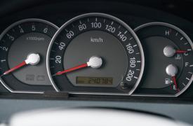 Οδήγηση τη νύχτα: Τι να προσέξετε για να βλέπετε καλύτερα