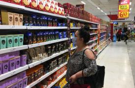 ΗΠΑ: Ισχυρές για τρίτο συνεχόμενο μήνα οι λιανικές πωλήσεις