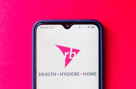Reckitt Benckiser Hellas: Τι φέρνει η επόμενη μέρα μετά τη συγχώνευση των δύο θυγατρικών στην Ελλάδα