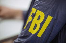 FBI: Εντολή να δοθεί προτεραιότητα στη μετανάστευση έναντι των εγκλημάτων «λευκού κολλάρου»