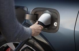 Recharge: Νέα εφαρμογή για εύκολη αναζήτηση σημείων φόρτισης για ηλεκτρικά οχήματα