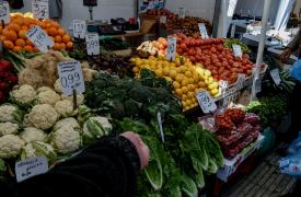 Περιφέρεια Αττικής: Ξεκίνησαν οι διαδικασίες για τη δημιουργία πρότυπων λαϊκών αγορών