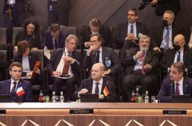 Απίστευτος Μπόρις, αμήχανος Loro Piana - Η Οδησσός των Φιλικών - Ποιος θα ψωνίζει αέριο