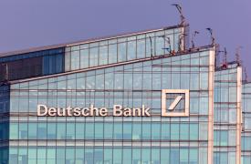 Deutsche Bank: Βλέπει ανάπτυξη 2,8% της Ευρωζώνης το 2022 - Στο 25% οι πιθανότητες για ύφεση