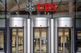 UBS: Βλέπει πιστωτική έκρηξη στην Ευρώπη - Γιατί ξεχωρίζει η Ελλάδα, τι λέει για τις εκλογές