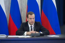 Ρωσία: Ο Μεντβέντεφ απειλεί με πλήγματα κατά του NATO για τον πόλεμο στην Ουκρανία
