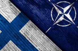 Φινλανδία: Με συντριπτική πλειοψηφία το «ναι» του κοινοβουλίου στην ένταξη στο NATO