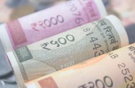 Ινδία: Η μεγαλύτερη εξαγωγός πετρελαίου επενδύει 12 δισ. δολάρια στην «πράσινη» ενέργεια