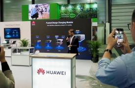 Huawei: Ήπια άνοδος 1,4% στα έσοδα του β΄τριμήνου