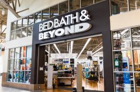 Bed Bath & Beyond: Πιο κοντά η χρεοκοπία, καθώς «πάγωσε» η αναζήτηση υποψήφιου επενδυτή