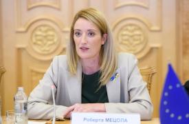 Μέτσολα: Είμαι απολύτως σύμφωνη με τον Κυριάκο Μητσοτάκη για φιλόδοξες πολιτικές για το κλίμα