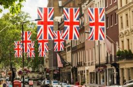 Βρετανία: Συρρικνώθηκε η οικονομία το β' τρίμηνο - «Αγκάθι» το κόστος ζωής