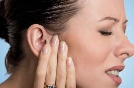 Επιστήμη: Τουλάχιστον 740 εκατ. άνθρωποι στον κόσμο ακούνε ένα βουητό στα αυτιά τους
