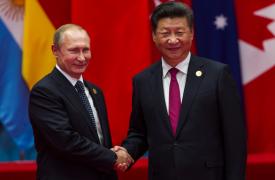 Ρωσία και Κίνα απορρίπτουν τα περί «στρατιωτικής–πολιτικής συμμαχίας»
