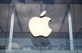 H Apple διακόπτει τη συνεργασία με τη Goldman Sachs για την πιστωτική της κάρτα