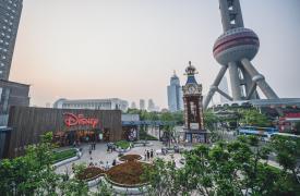 Σανγκάη: «Λουκέτο» ξανά στη Disneyland λόγω COVID - Έμεινε ανοιχτή για... 4 ημέρες
