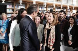 Το Yale στην Αθήνα -Η μάχη του κέντρου -Ο αγώνας του Βίτσα για τον επιχειρηματία