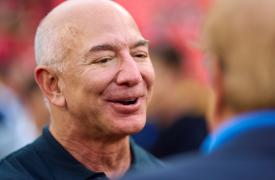 Amazon: Ο Τζεφ Μπέζος ετοιμάζεται να «ξεφορτωθεί» 25 εκατ. μετοχές αξίας 4,75 δισ.