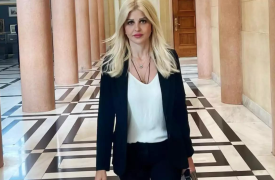 Αποθέωση για Έλενα - Άλλο ο Αλέξης κι άλλο η Έφη για «κόκκινα» - Τα πέδιλα της Έμμας 