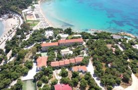 Ο Ρέστης και το 1,2 δισ. για το Ορφανοτροφείο - Κατασκευαστικές: οι παίκτες μυρίζουν εξελίξεις - Interlife: Η ακίνητη διασπορά - Ο ΒΟΑΚ, η Αττική Οδός και οι Καραμπόλες