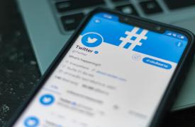 Κομισιόν: Το Twitter εγκατέλειψε τη συμφωνία κατά της παραπληροφόρησης