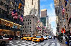 Η Fifth Avenue της Νέας Υόρκης ο πιο ακριβός εμπορικός δρόμος στον κόσμο