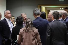 Η ανταρσία των «15» στην ΕΕ για το φυσικό αέριο - Ποιοι Έλληνες ευρωβουλευτές στηρίζουν Πούτιν