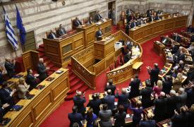 ΝΔ στη Βουλή: Ηθική υποχρέωση της Πολιτείας η στήριξη των οικογενειών των θυμάτων