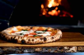 Ιταλία: Ο πληθωρισμός «φουσκώνει» το κόστος της πίτσας - Ακρίβυνε κατά 30% μέσα σε ένα χρόνο