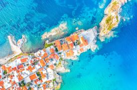 Wanderlust Marriage: Η Άνδρος το κορυφαίο νησί του κόσμου για φυσιολατρικές και πολιτιστικές εμπειρίες