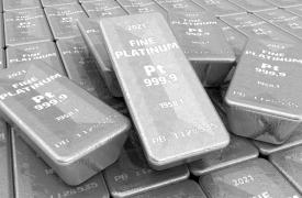 Προς την ισχυρότερη μηνιαία άνοδο εδώ και σχεδόν 40 έτη η πλατίνα τον Δεκέμβριο