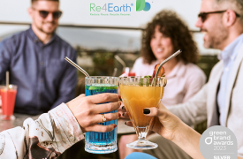 Με δύο Green Brand Awards συστήνεται στην ελληνική αγορά, η Re4Earth®, το νέο, πραγματικά eco-friendly brand